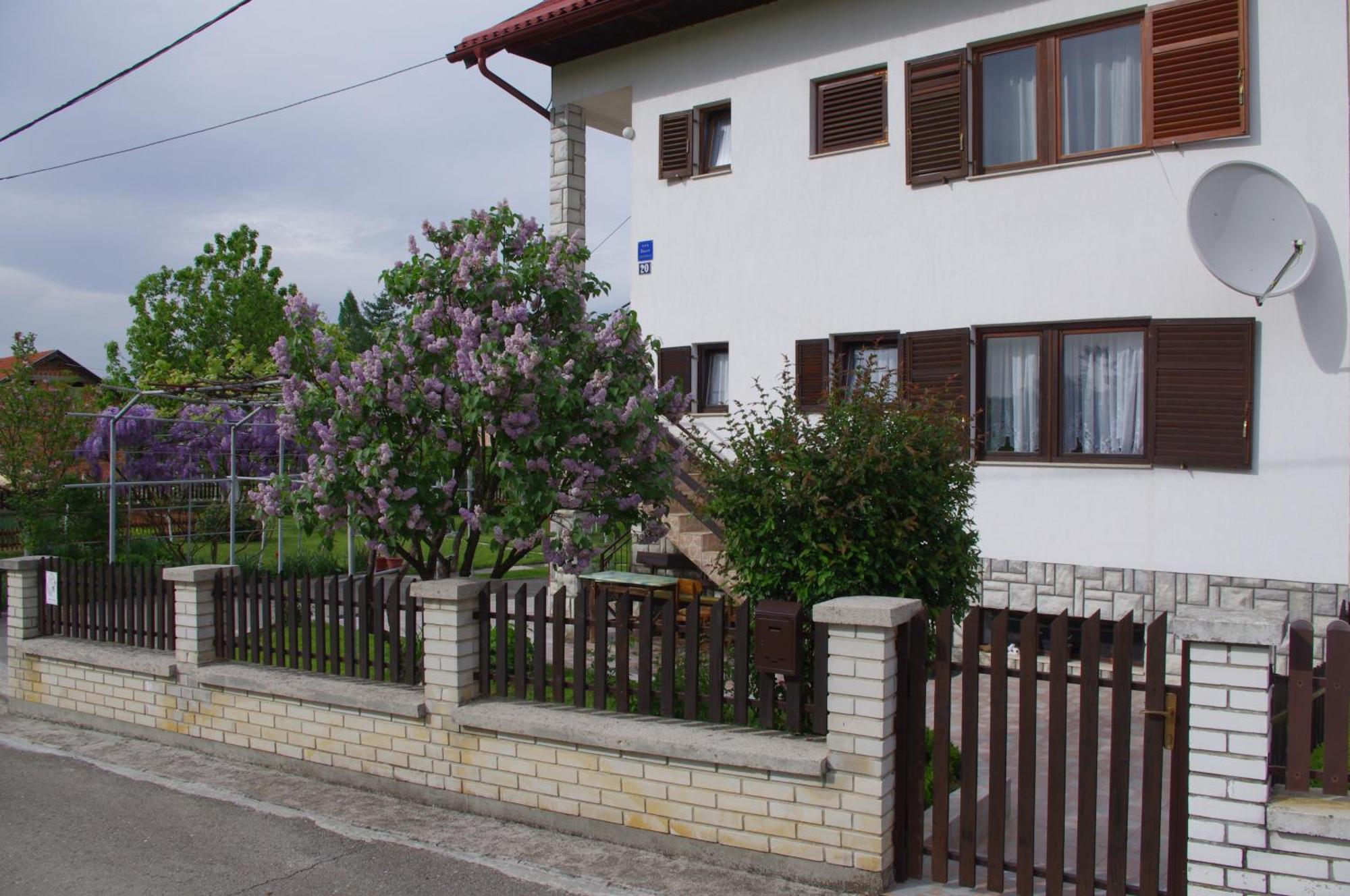 Apartment Tomy Слуни Номер фото