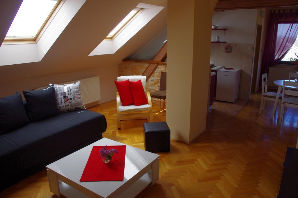 Apartment Tomy Слуни Экстерьер фото